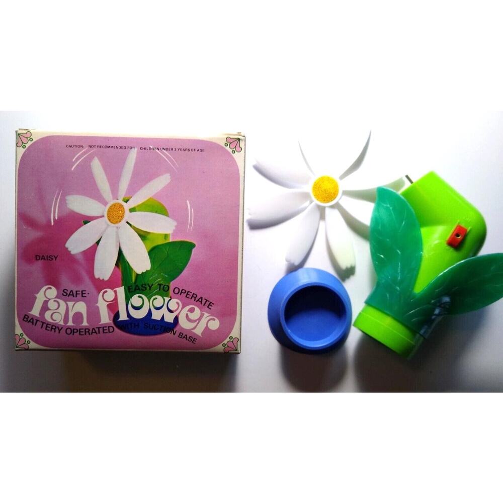 1960's Flower Power Daisy Plastic Fan Hong Kong Vintage Kitsch Retro Groovy Mod